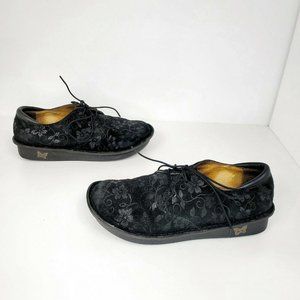 Alegria Womens Bree Stroll Floral Suede Black Oxford Shoe Size 6 EUR 36